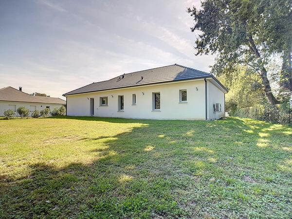 A louer SENDETS Maison contemporaine avec 3 chambres et un bureau sur terrain de 1568 m²
