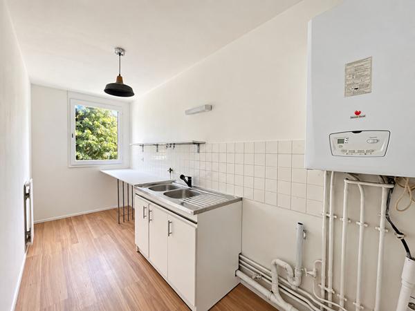 Appartement 4 pièces 2 chambres à louer à Savigny-le-Temple, secteur Gare