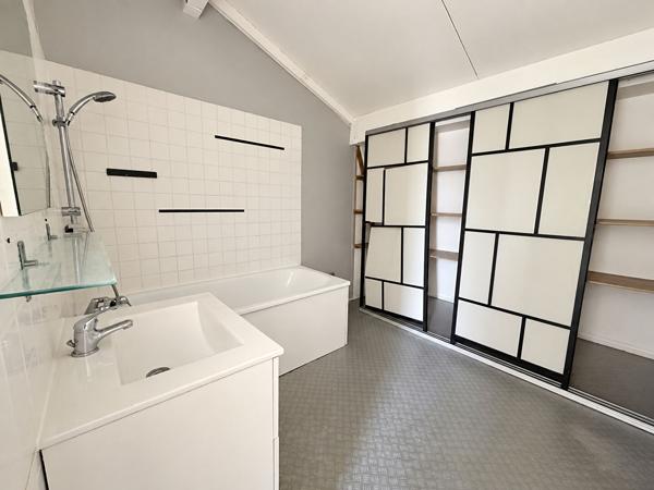 Appartement 4 pièces 2 chambres à louer à Savigny-le-Temple, secteur Gare