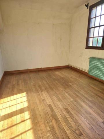 Pavillon indépendant sur sous sol avec terrain