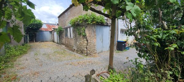 Maison 6 pièces – 141 m² environ à Besné (ref : 74364M)