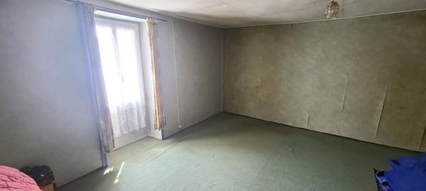 Maison 6 pièces – 141 m² environ à Besné (ref : 74364M)