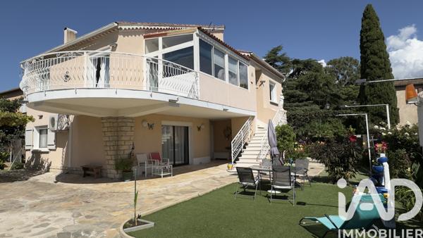 Maison à vendre 7 pièces 187 m² Hyères