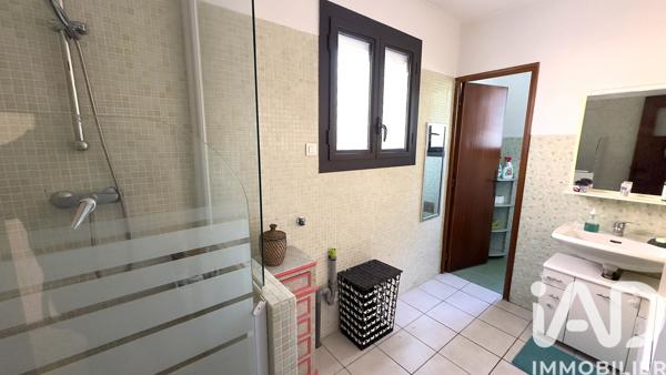Maison à vendre 7 pièces 187 m² Hyères
