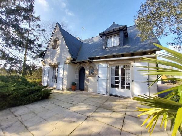 Maison à vendre à Pleumeleuc en Ille-et-Vilaine (35137), ref : 030/72961   
A proximité du bourg