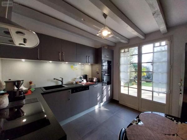 Maison à vendre à Pleumeleuc en Ille-et-Vilaine (35137), ref : 030/72961   
A proximité du bourg