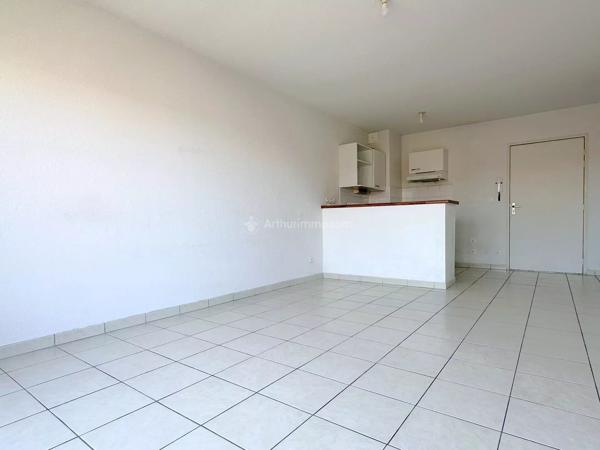 Location                                                      Appartement
                        
                     3 pièces                      62 m2                     à Albi