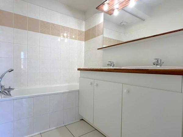 Location                                                      Appartement
                        
                     3 pièces                      62 m2                     à Albi
