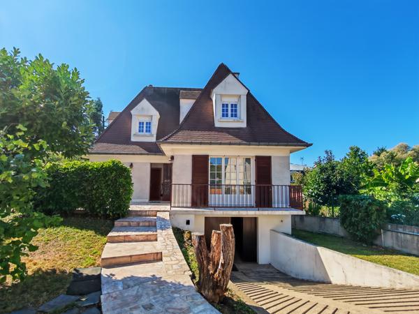 Émerainville (77184) 77184 - EMERAINVILLE - MALNOUE - MAISON FAMILIALE INDIVIDUELLE - 100M² - 5 PIÈCES - RARE SUR LE SECTEUR - LUMI