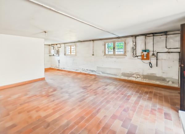 Émerainville (77184) 77184 - EMERAINVILLE - MALNOUE - MAISON FAMILIALE INDIVIDUELLE - 100M² - 5 PIÈCES - RARE SUR LE SECTEUR - LUMI