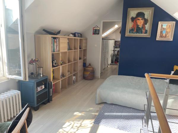 À vendre - Maison individuelle, 5 pièces située à Tours (37000)