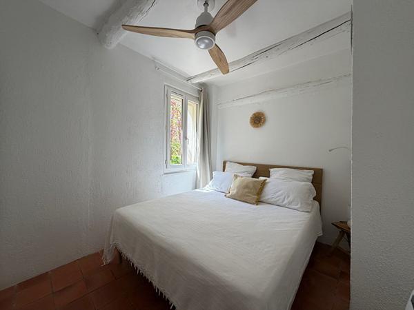 AIX EN PROVENCE -  A LOUER - MAGNIFIQUE T3 MEUBLE - RESIDENCE PISCINE