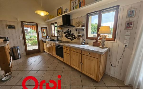 Maison à vendre    8 pièces •  Bernay