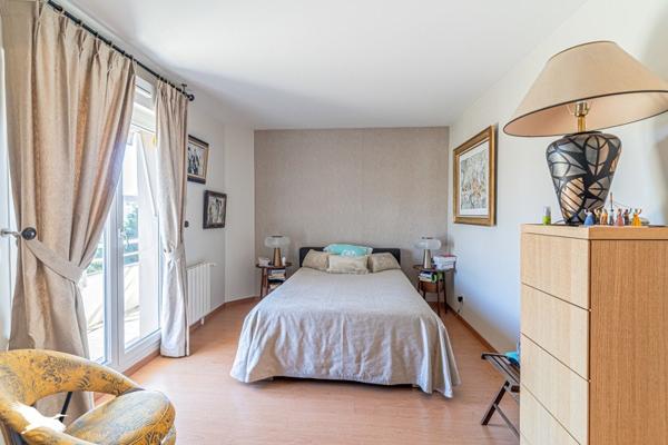 Appartement à vendre |                                       Mérignac |                                        4 pièces  |  114 m²