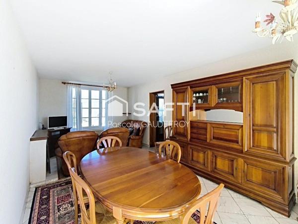 CHARENTAISE SANS TRAVAUX D'ENVIRON 120 M² SUR PARCELLE DE 658 m².