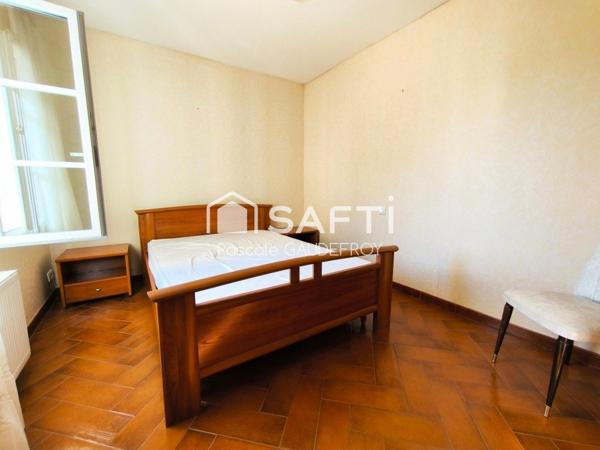 CHARENTAISE SANS TRAVAUX D'ENVIRON 120 M² SUR PARCELLE DE 658 m².