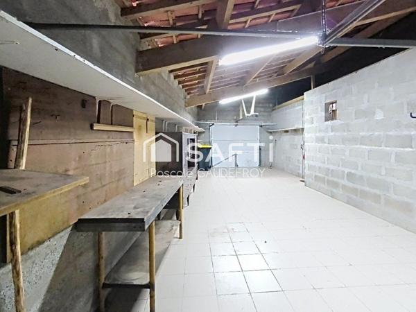 CHARENTAISE SANS TRAVAUX D'ENVIRON 120 M² SUR PARCELLE DE 658 m².