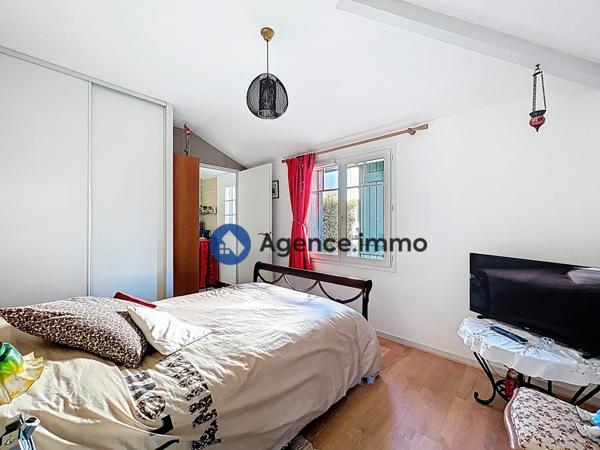 À vendre - Maison mitoyenne 2 côtés, 5 pièces située à Urrugne (64122)