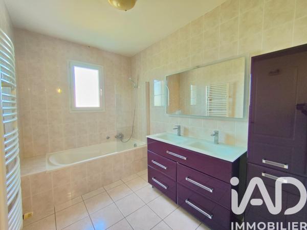 Maison à vendre 6 pièces 158 m² Mions