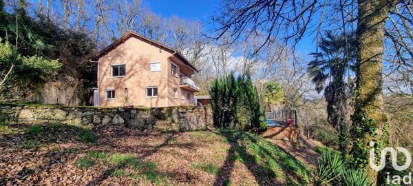 Maison traditionnelle 5 pièces de 126 m² à Bon-Encontre (47240)