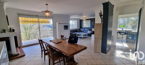 Maison traditionnelle 5 pièces de 126 m² à Bon-Encontre (47240)