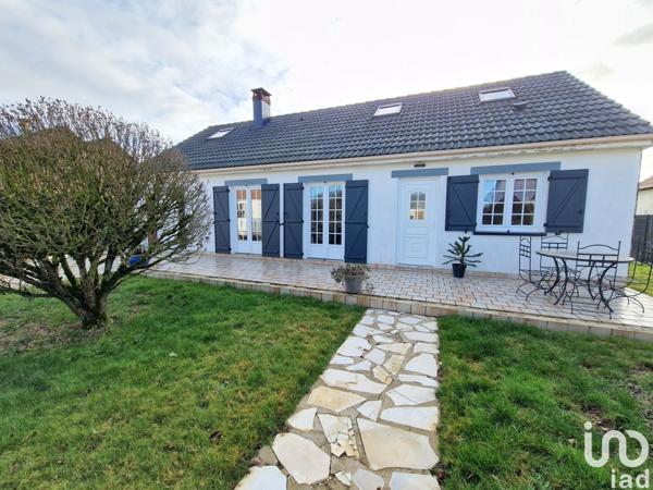 Maison 7 pièces de 110 m² à Saint-Benoît-sur-Loire (45730)