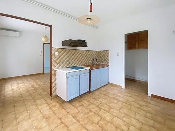 Maison R+1 165m2 terrain 421m2 quartier des fleurs