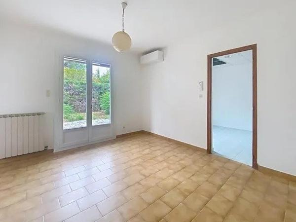 Maison R+1 165m2 terrain 421m2 quartier des fleurs