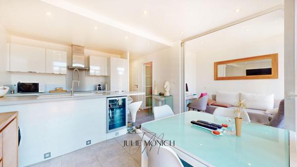 BEL APPARTEMENT MEUBLÉ À DEUX PAS DE LA PLAGE
