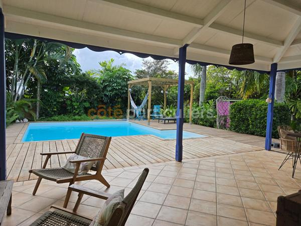 Location Maison92 m² - 3 Pièces - SAINTE ANNE (97180)