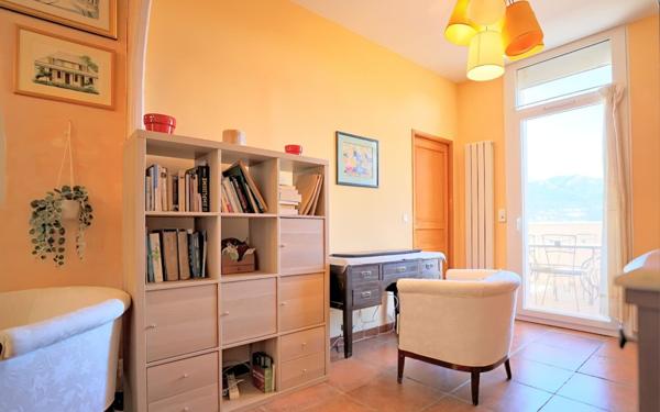 Maison à vendre    4 pièces • 70 m2 Toulon
