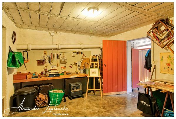 Dpt Tarn et Garonne (82), à vendre MONTAUBAN maison d'architecte des années 30, 10 pièces de 217m² avec jardin et garage.