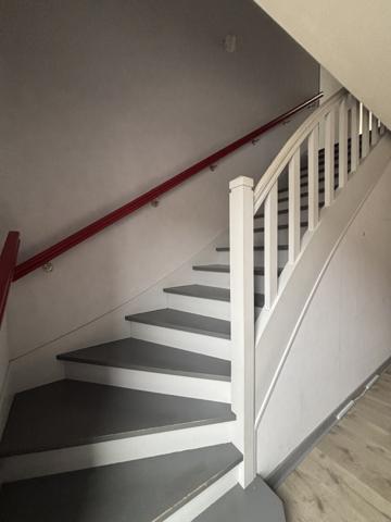 CHATILLON SUR SEINE : proche du centre ville ,maison rénovée de 120 m² avec grange de 100m² et cour  Châtillon-sur-Seine (21400)