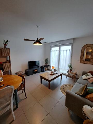 LOCATION ANGERS TYPE 2 PREFACE D304,  
Angers 49000