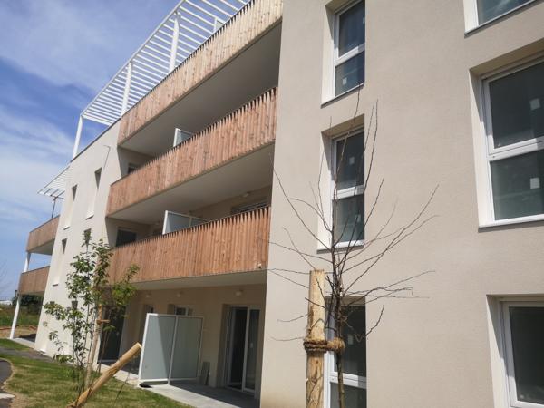 LOCATION ANGERS TYPE 2 PREFACE D304,  
Angers 49000