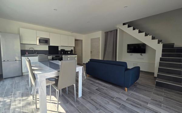 Maison à louer    4 pièces •  Agde