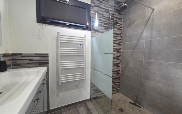 Maison à louer    4 pièces •  Agde