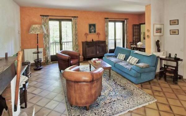 Maison à vendre    6 pièces • 157 m2 Collonges-au-Mont-d'Or