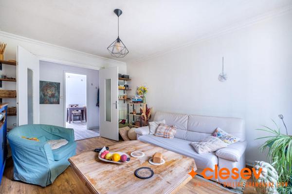 - OULLINS CENTRE- T3 TRAVERSANT AVEC BALCON- PETITE ...