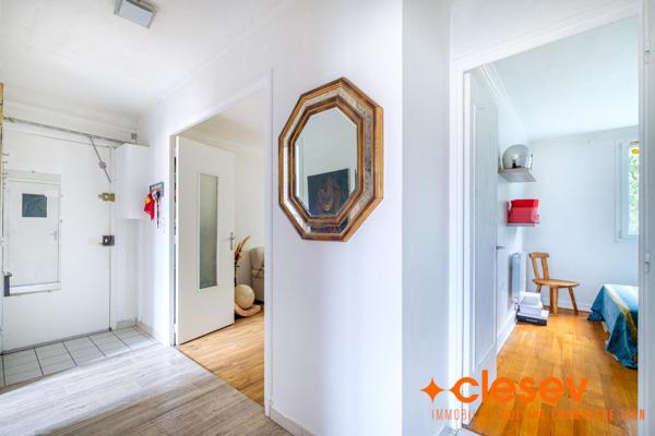 - OULLINS CENTRE- T3 TRAVERSANT AVEC BALCON- PETITE ...