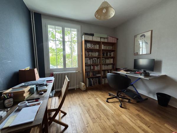 Maison 11 pièce(s) 6 chambre(s) 212 m²