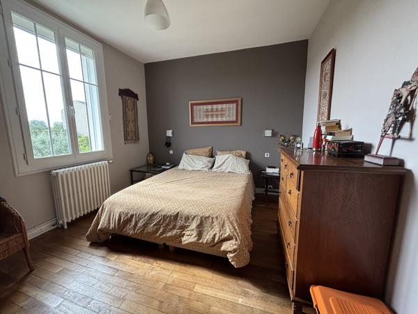 Maison 11 pièce(s) 6 chambre(s) 212 m²