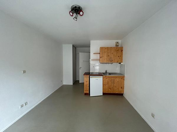 APPARTEMENT T1,  
Nantes 44000