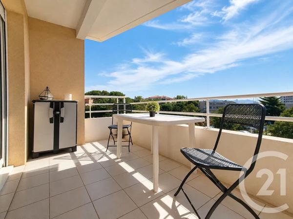 Appartement T2 à vendre  2 pièces - 36,39 m 2   FREJUS  - 83