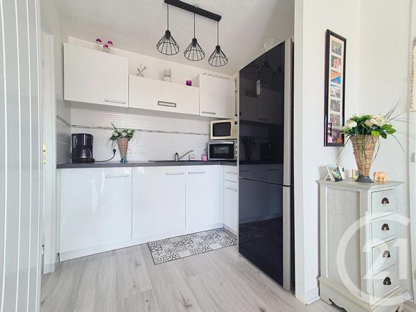 Appartement T2 à vendre  2 pièces - 36,39 m 2   FREJUS  - 83