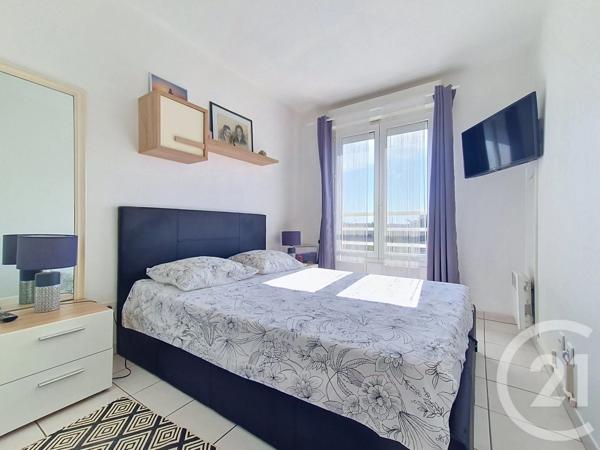 Appartement T2 à vendre  2 pièces - 36,39 m 2   FREJUS  - 83