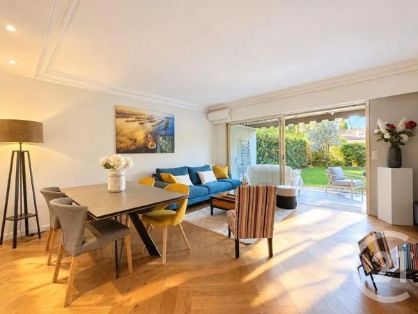 Appartement F3 à vendre  3 pièces - 80 m 2   CANNES  - 06