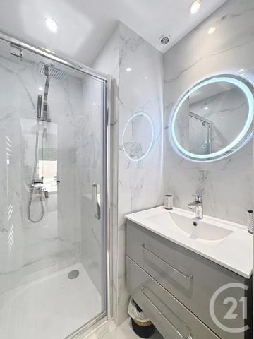 Appartement F3 à vendre  3 pièces - 80 m 2   CANNES  - 06