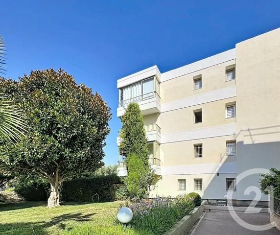 Appartement F3 à vendre  3 pièces - 80 m 2   CANNES  - 06