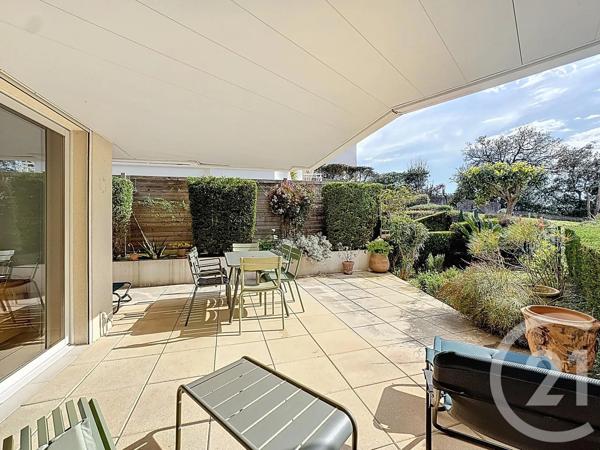 Appartement F3 à vendre  3 pièces - 80 m 2   CANNES  - 06